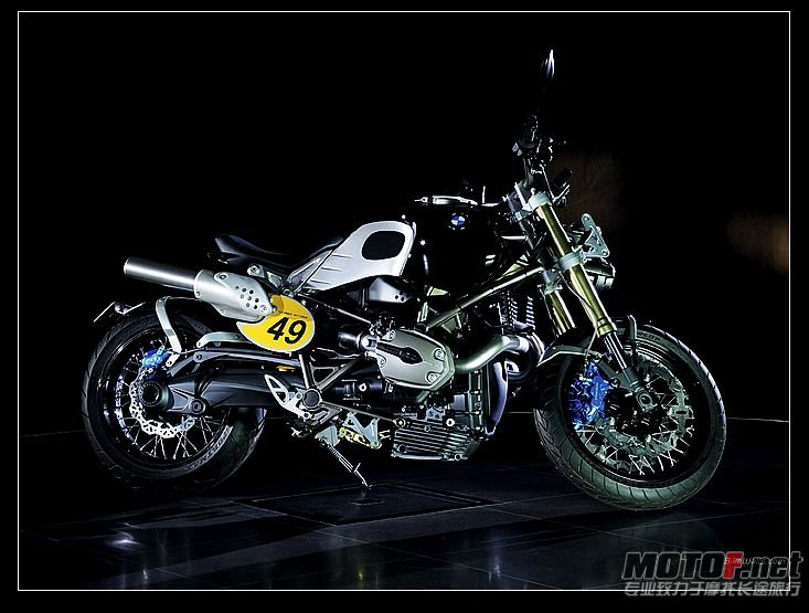 nEO_IMG_BMW_CONCEPT_LO_RIDER_2008_27_1024x768[1].jpg