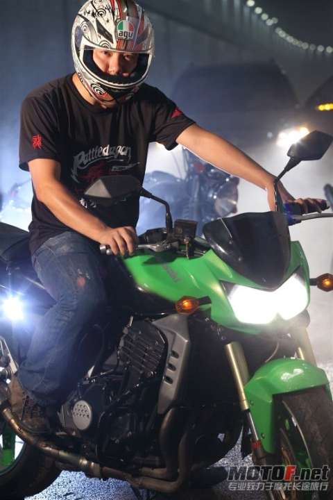 06z1000