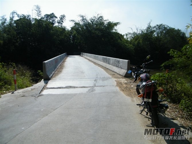09.jpg