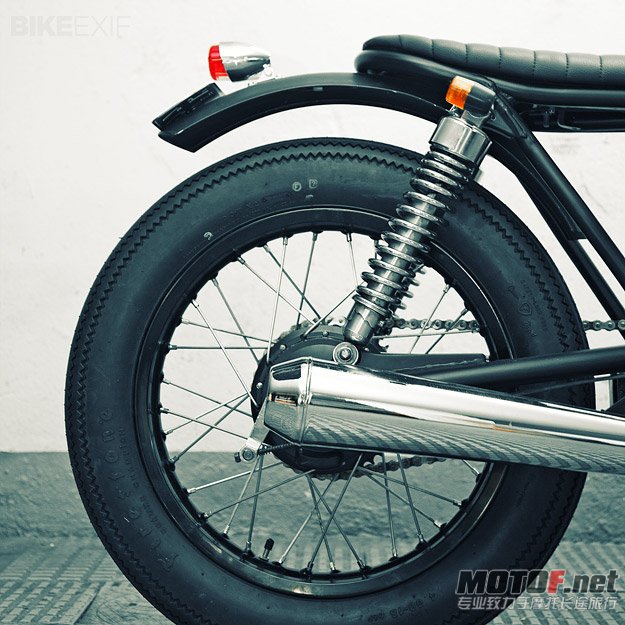 yamaha-sr250-4.jpg