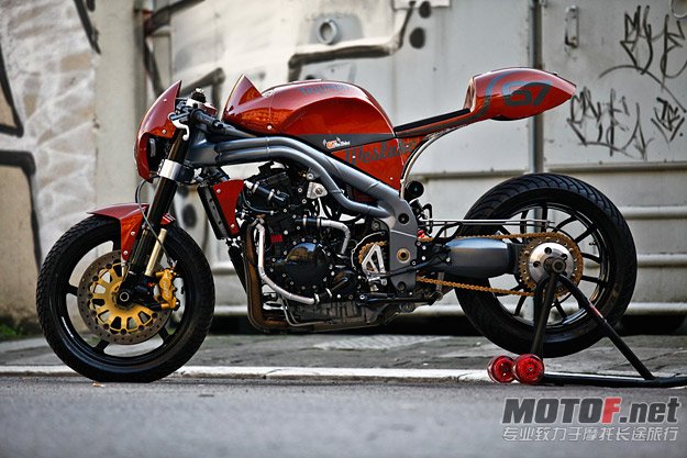 triumph-triple-speed.jpg