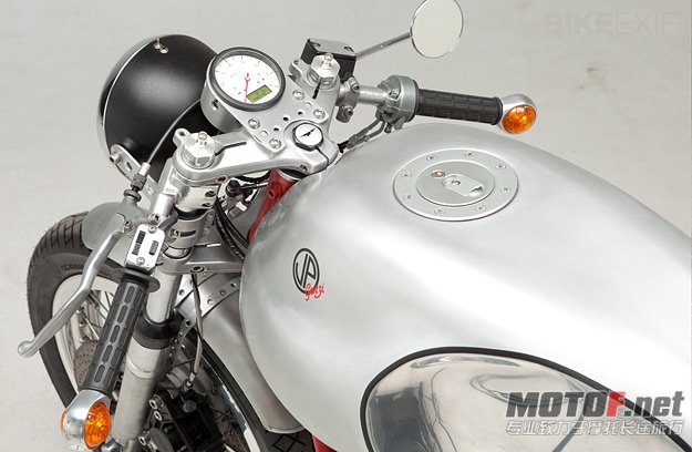 moto-guzzi-california-3.jpg