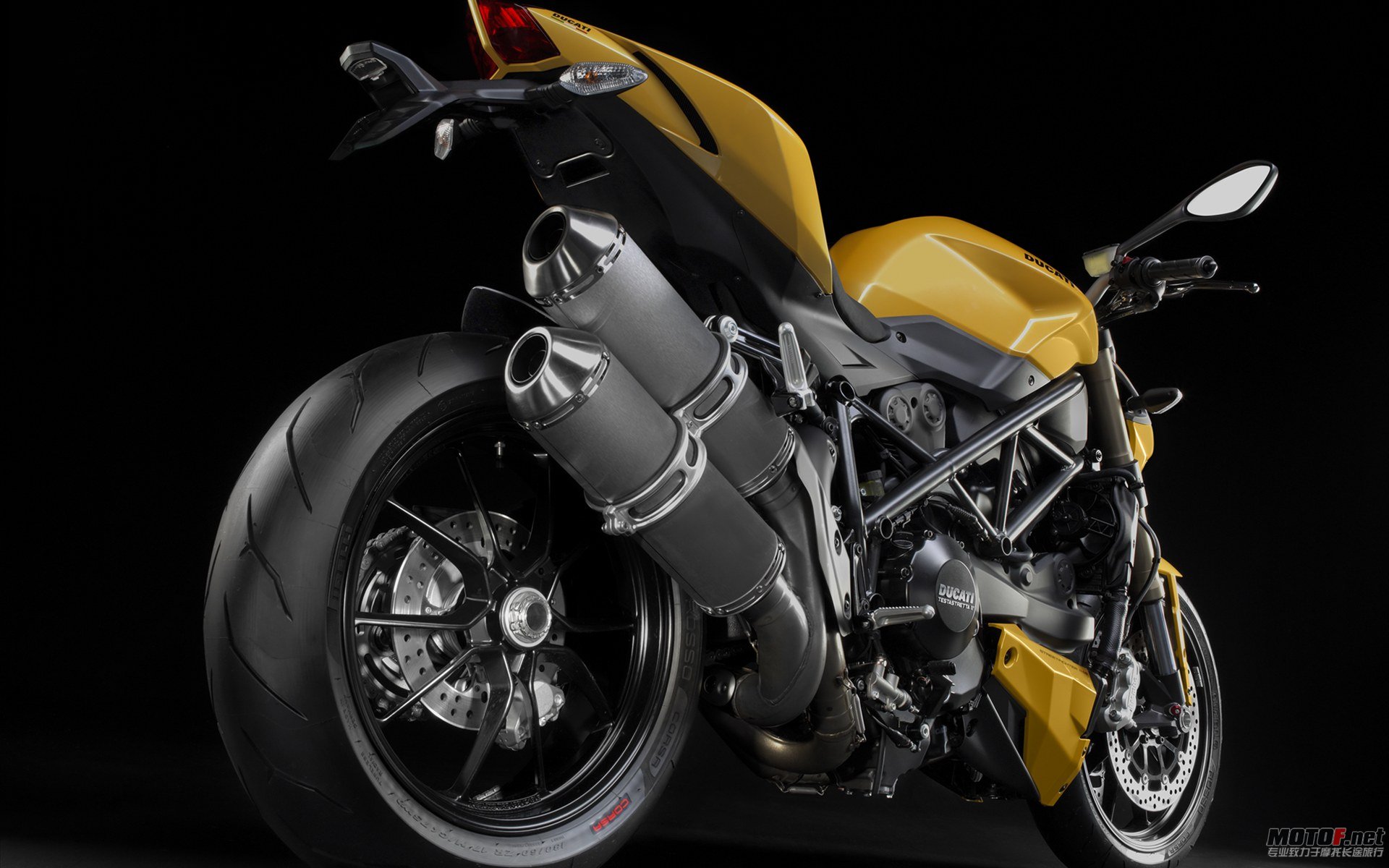 DUCATI-STREETFIGHTER-848-2012-widescreen-03.jpg