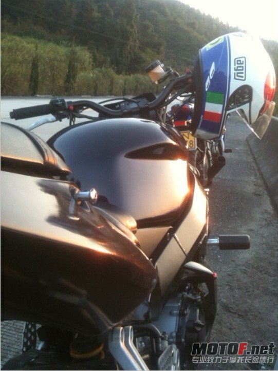 CBR954RR.jpg