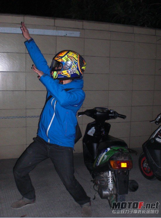 QQ截图20111218143746.jpg