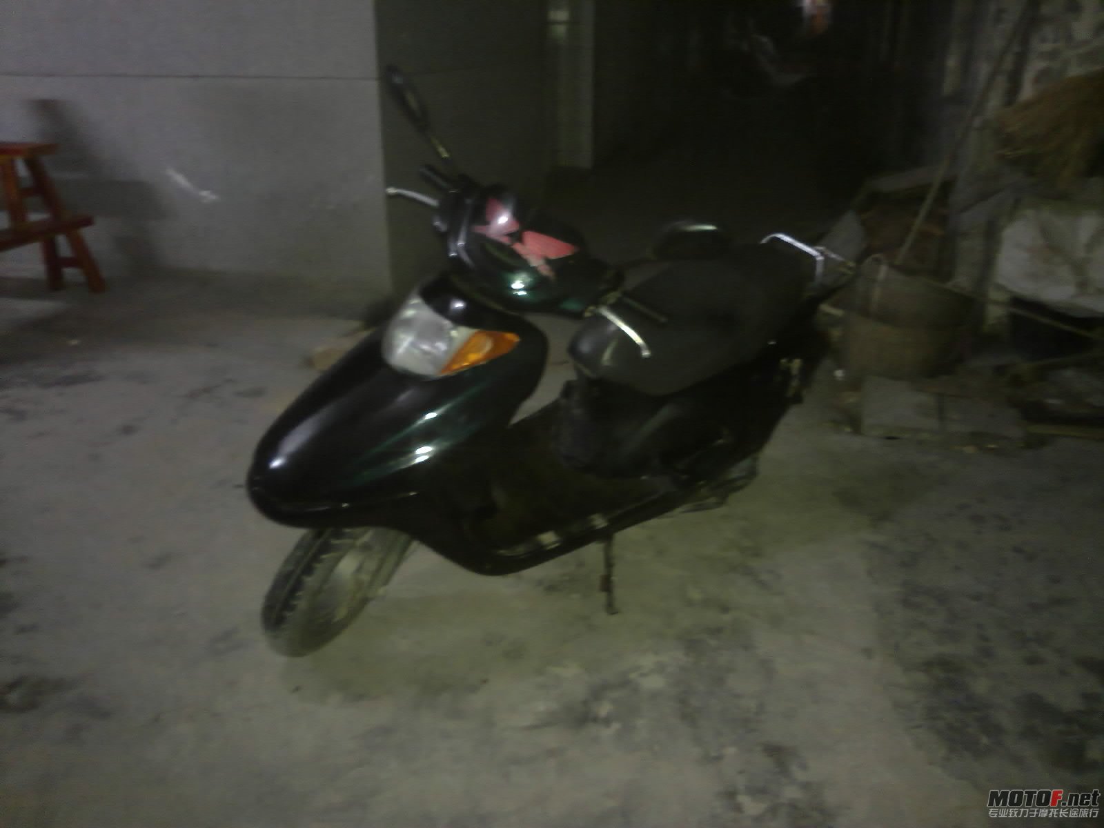 201112201194-001.jpg