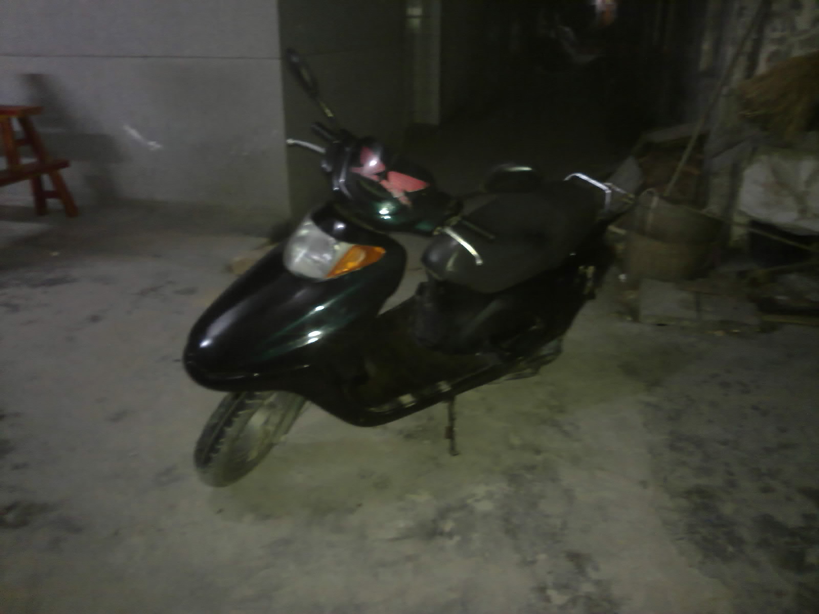 201112201194-001.jpg