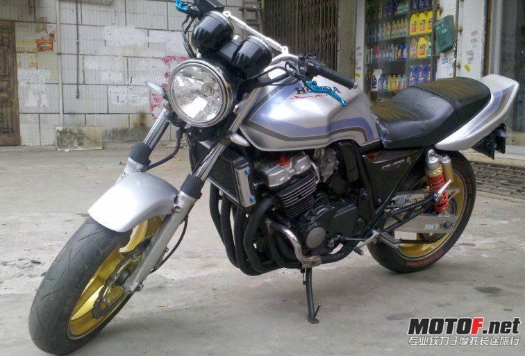 CB40098.jpg