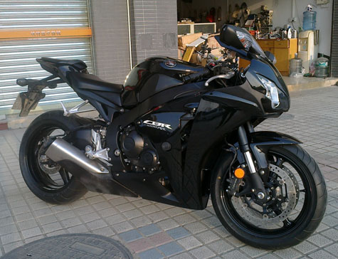 CBR1000HEISE.jpg