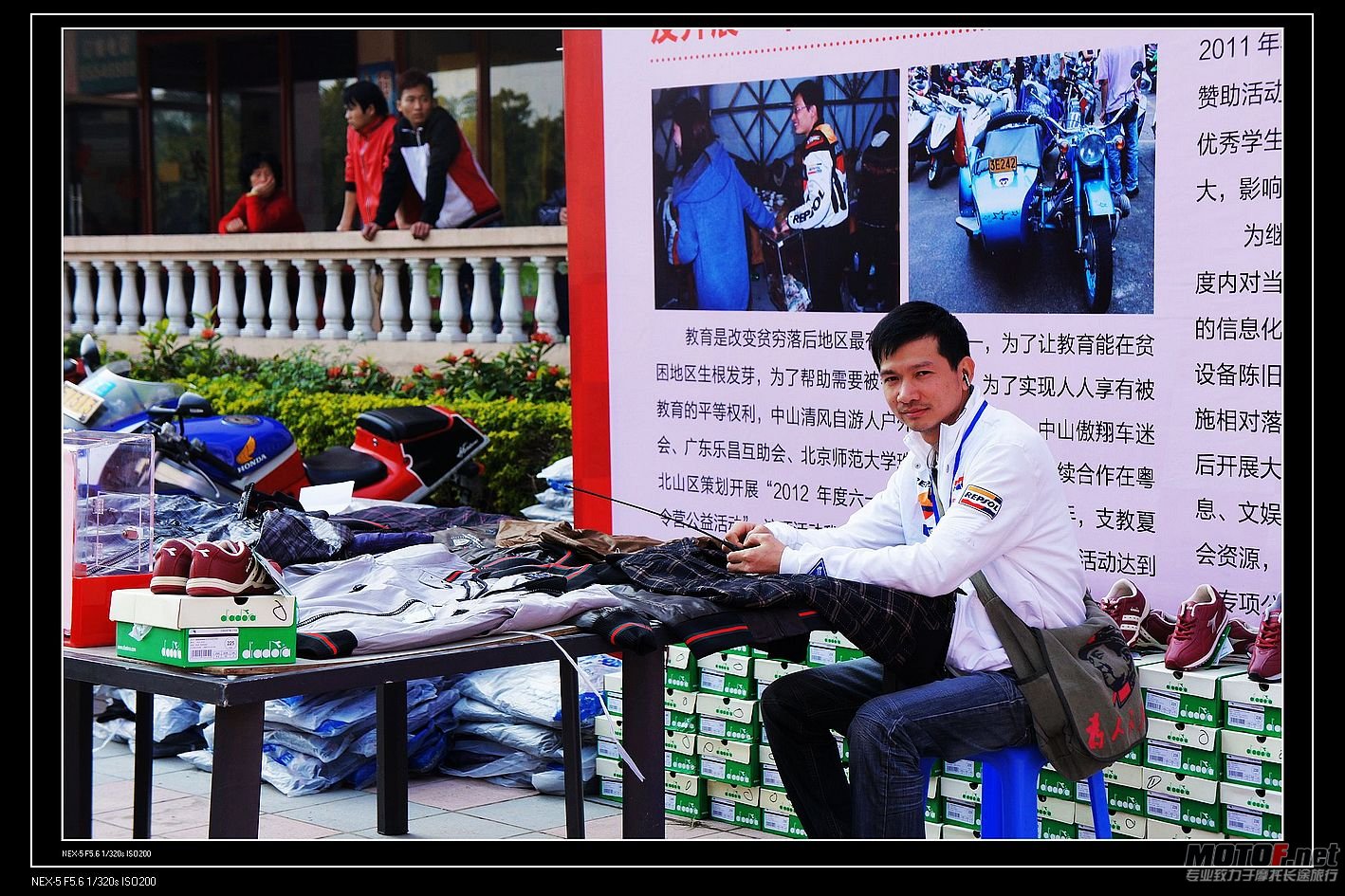 加达义卖义工_nEO_IMG_nEO_IMG.jpg