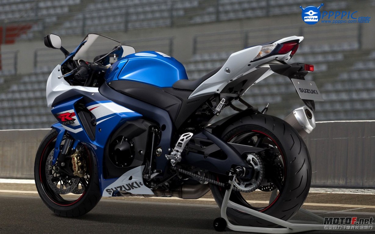 Suzuki-GSX-R1000-2012-widescreen-04_调整大小.jpg