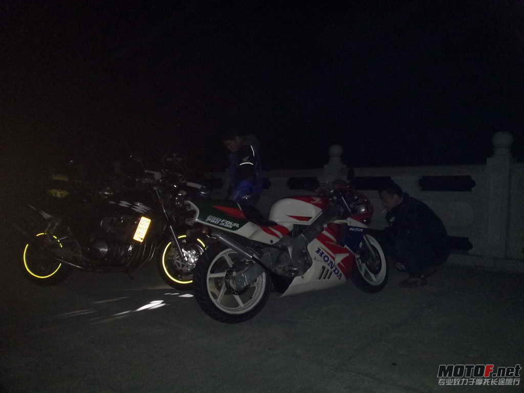 2011-12-29 22.43.38.jpg