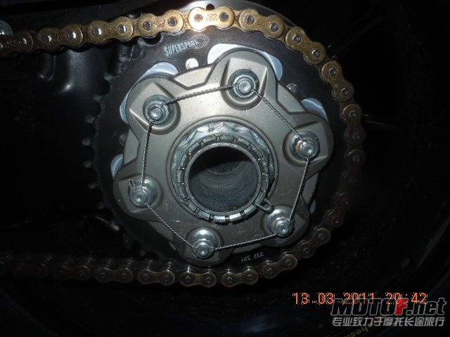 psuCAQ73MJ5.jpg