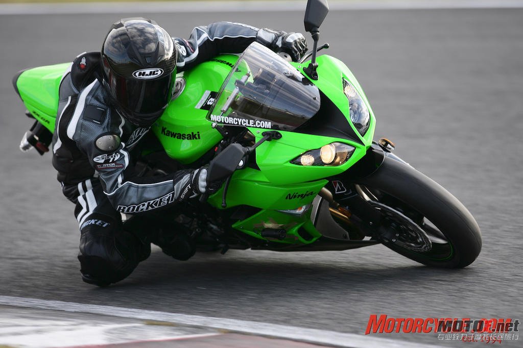 2009_Kawasaki_ZX6R_392O9699.jpg