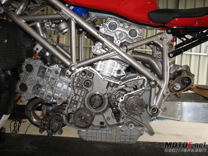 999TWINTURBO-016.jpg