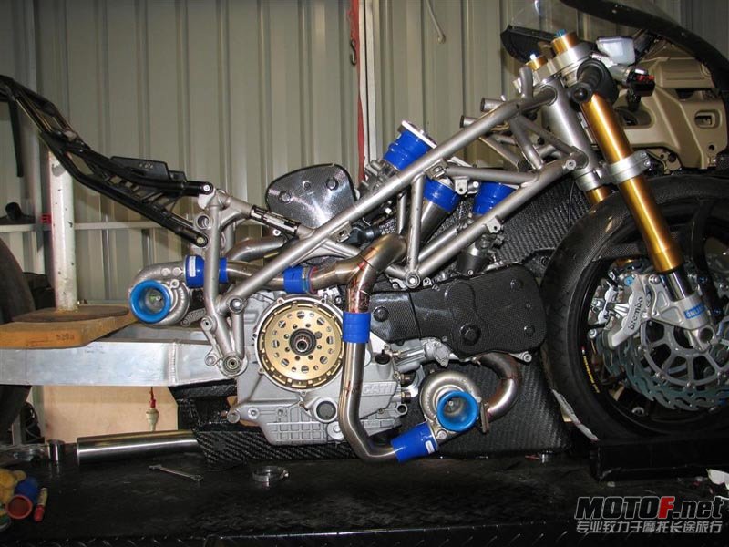 999TWINTURBO-017.jpg