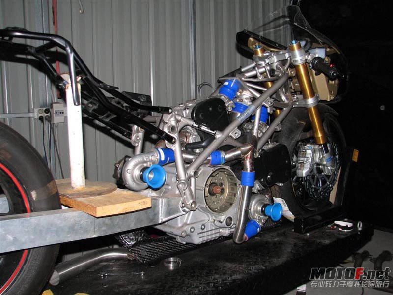 999TWINTURBO-022.jpg