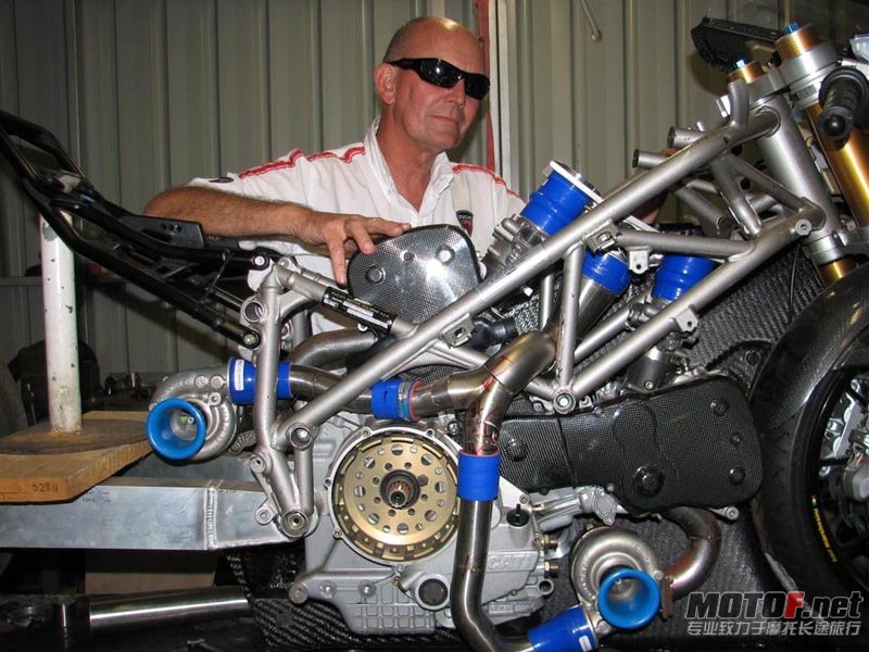 999TWINTURBO-025.jpg