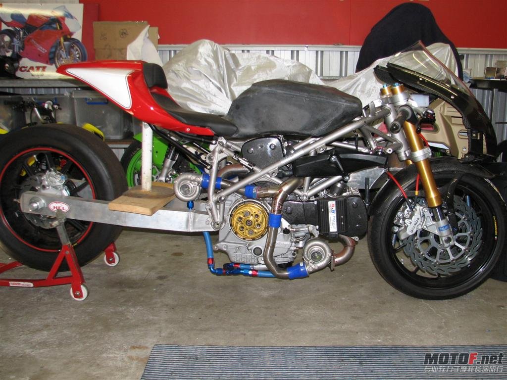 041308TWINTURBO008.jpg