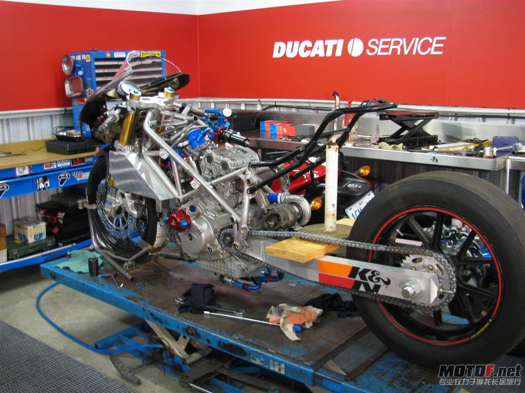 041308TWINTURBO016.jpg