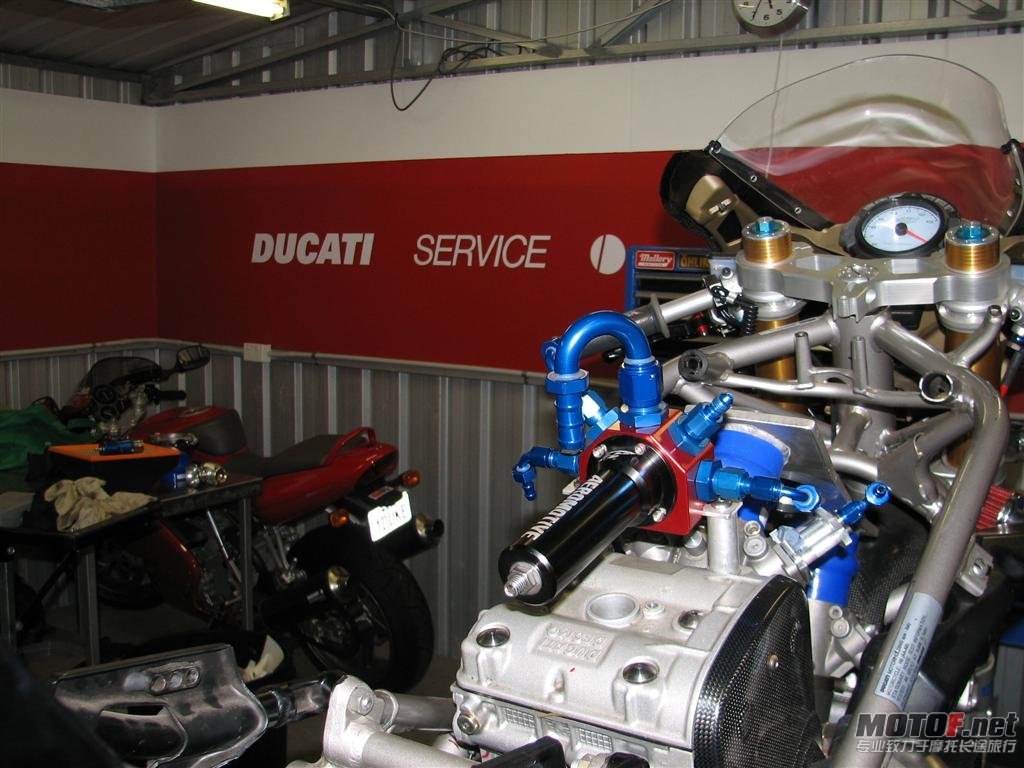 041308TWINTURBO213.jpg