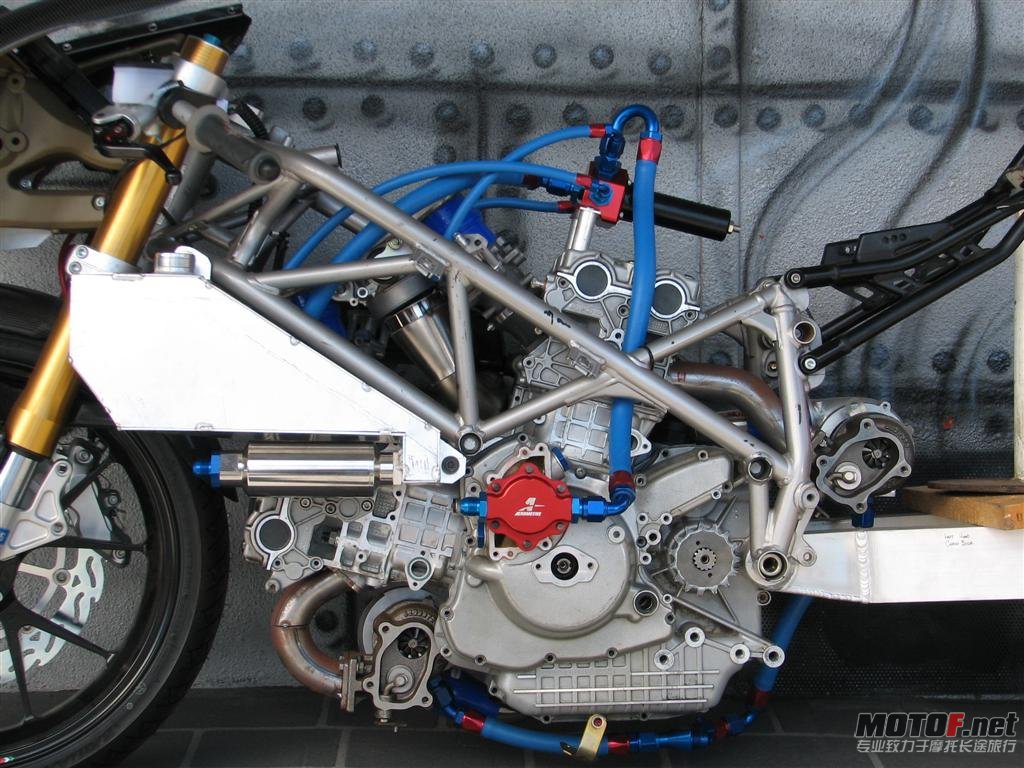 041408twinturbo-002.jpg