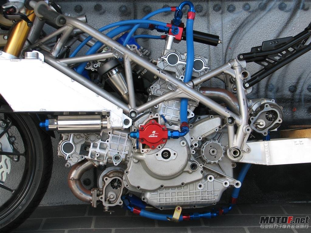 041408twinturbo-004.jpg