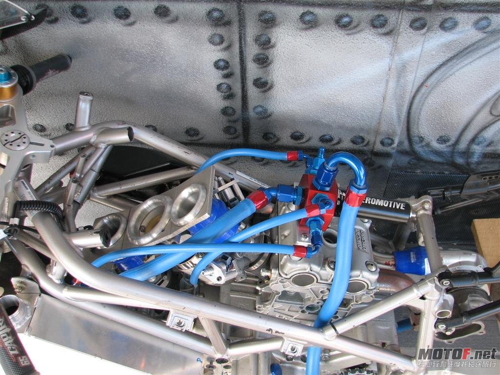 041408twinturbo-005.jpg