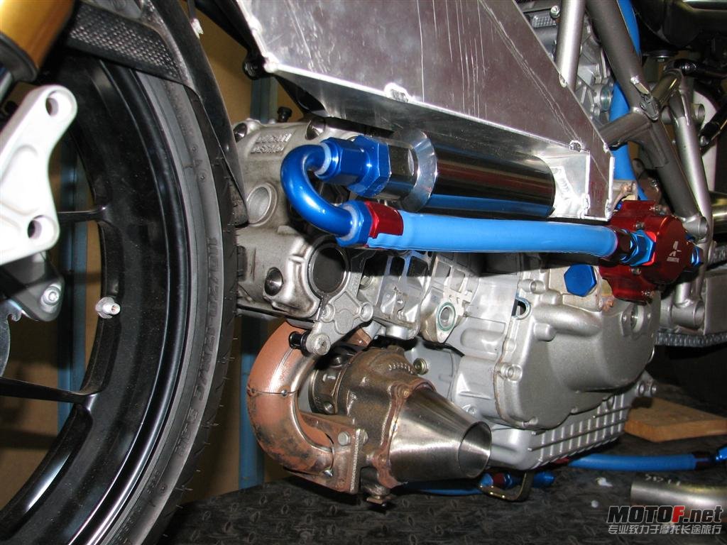 052008TWINTURBODRAGBIKE004.jpg