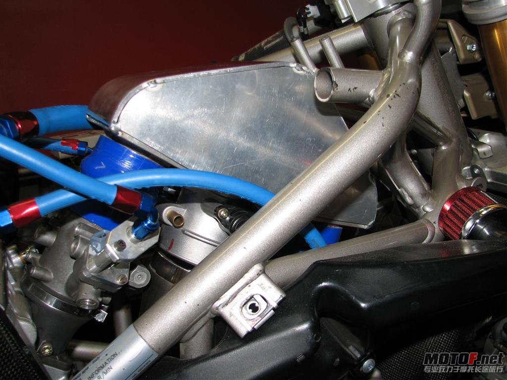 052108TWINTURBODRAGBIKE020.jpg