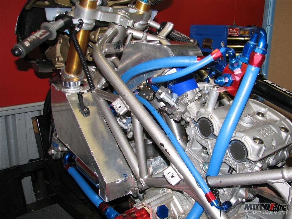 052108TWINTURBODRAGBIKE021.jpg