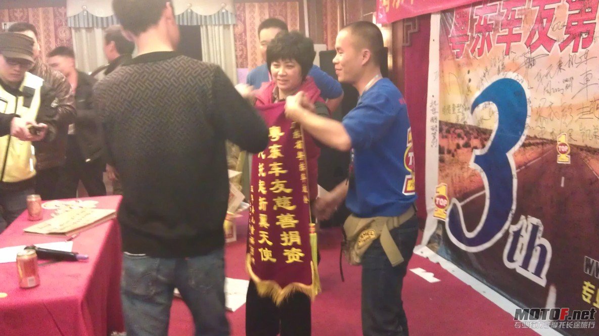 QQ截图20120115005655.jpg