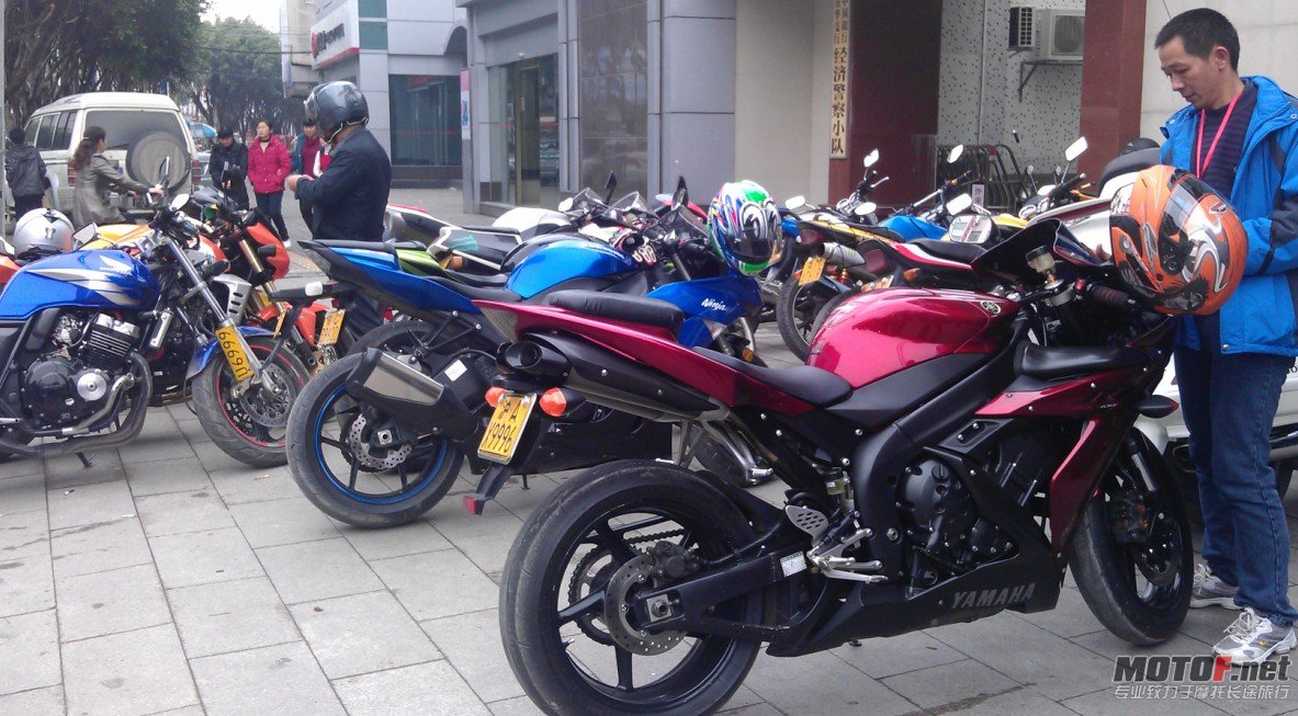 QQ截图20120115005344.jpg
