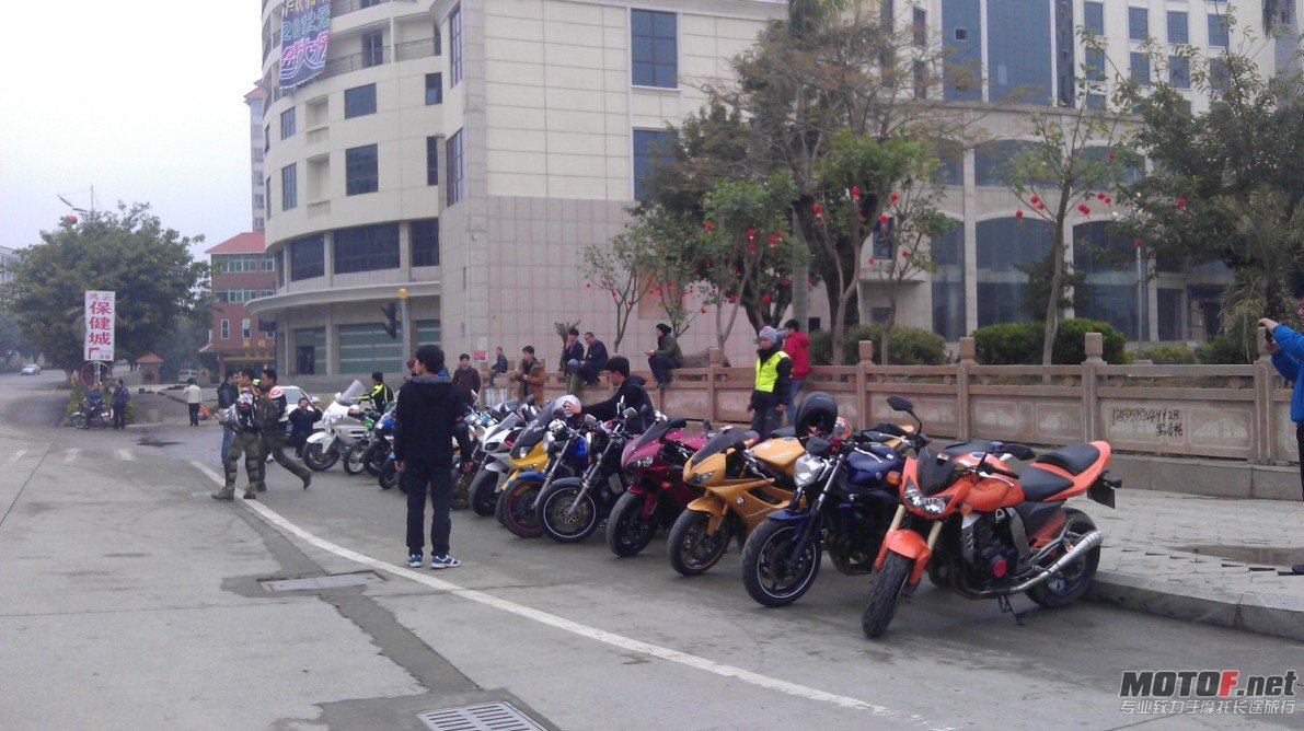QQ截图20120115003953.jpg