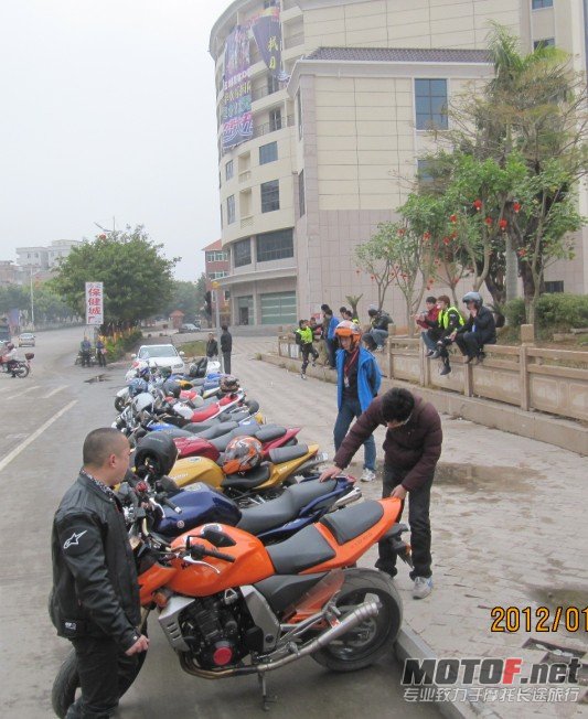 QQ截图20120115004053.jpg