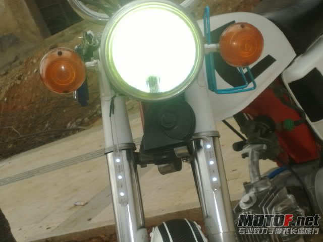 20120205634-001.jpg