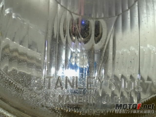 20120205636-001.jpg