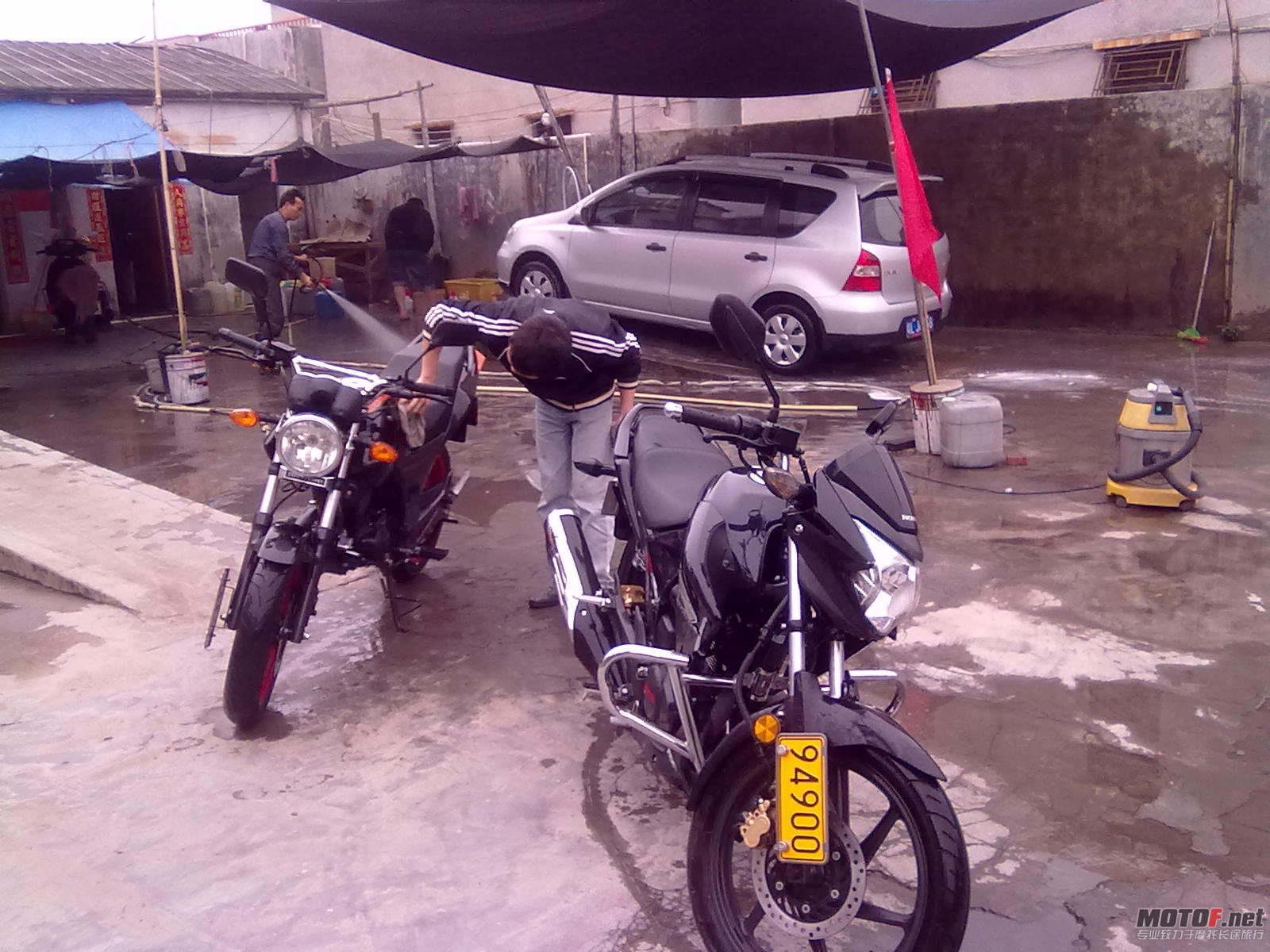 20120206578.jpg