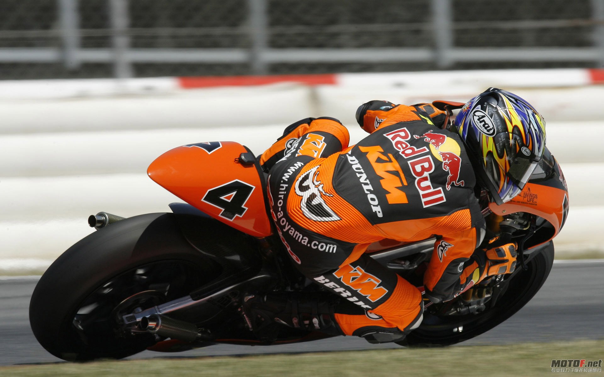 MOTOWD038.jpg