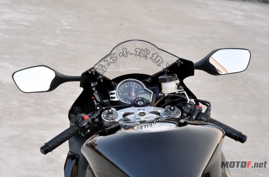 08CBR1000 (4).JPG