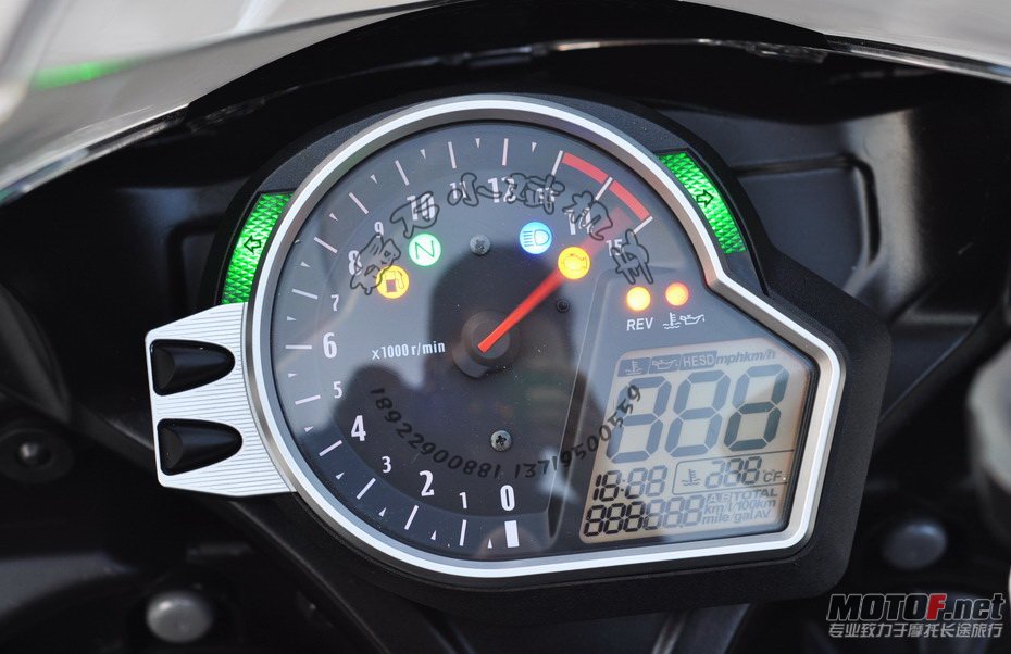 08CBR1000 (5).JPG