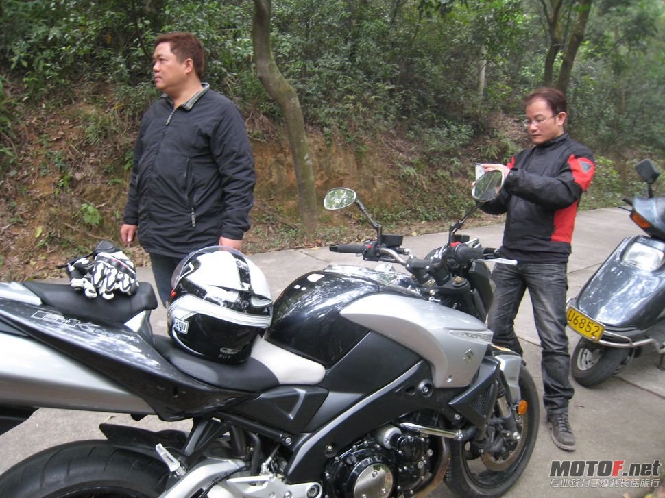2012年2月13日珠海爬鸡党爬尖峰山 004.jpg