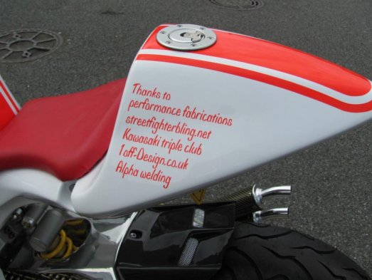 streetbike-suzuki-gsx-r400-kawasaki-h2-750-12-8969d.jpg