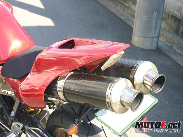 112230av7ivve7550xmckx.jpg