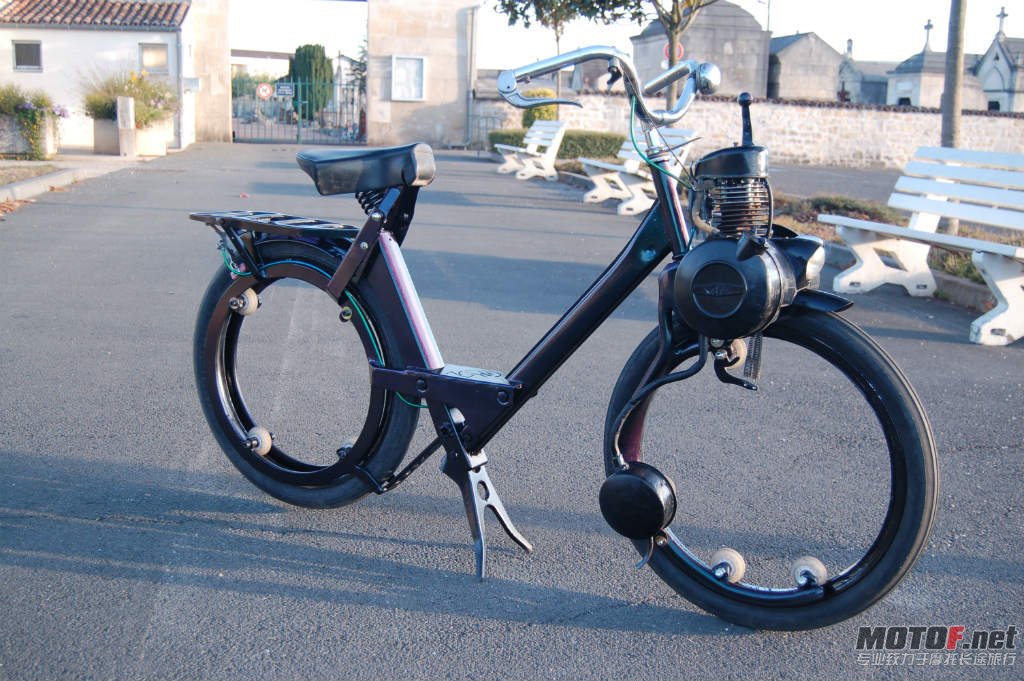 hubless-velosolex-02.jpg