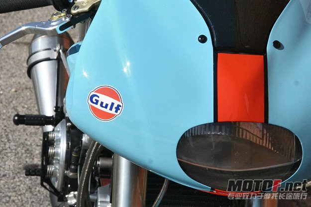 cafe-racer-ducati-gulf-cafe-2.jpg