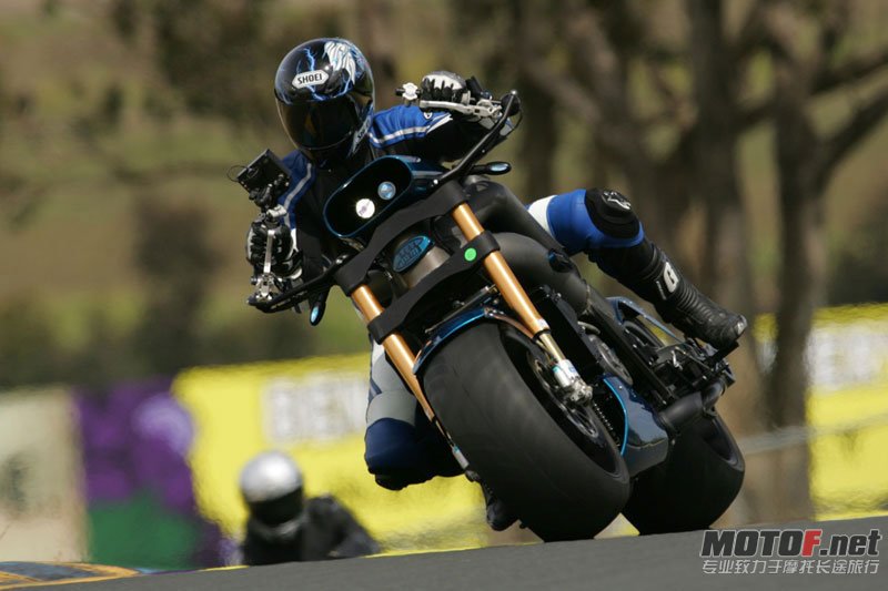 streetfighter-motomorphic-jafm-02.jpg