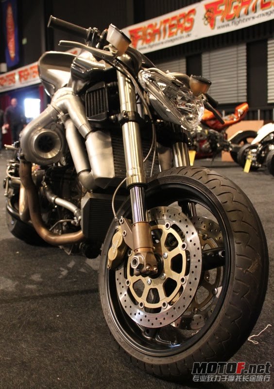 honda-1000-vtr-turbo-05.jpg