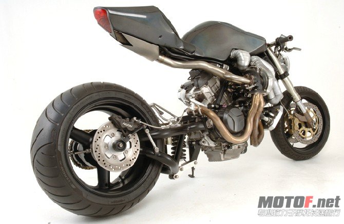 honda-1000-vtr-turbo-a05.jpg