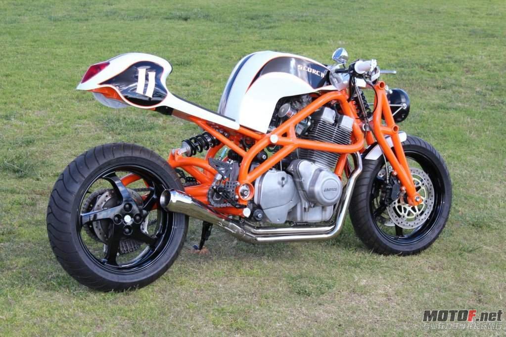 Custom Scorch Laverda 1000  1.jpg
